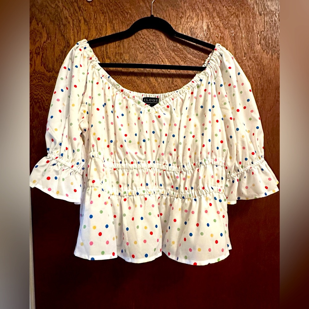 Beautiful polkadot Eloquii top! New without tags!